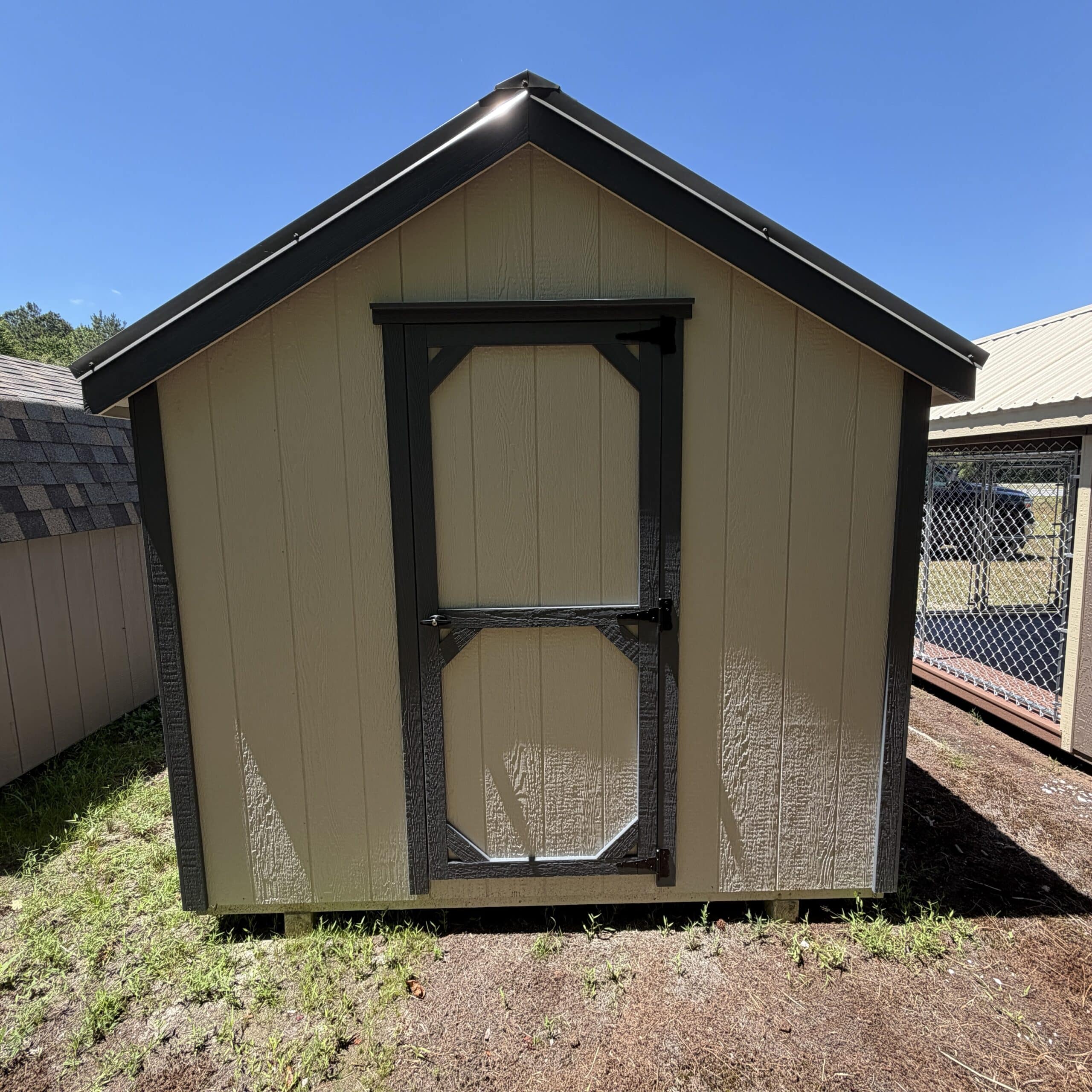 8×12 Unfinished Dog Kennel - thumbnail 3